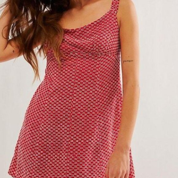 Free People Women's Red Berry Kiss Mini Dress (NWT) - Picture 5 of 12